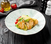 Цезарь с курицей