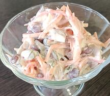 Салат фасолевый с курицей
