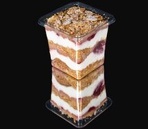 Наполеон с клубникой