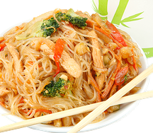 Фунчоза Xl с овощами, курицей и кисло-сладким соусом