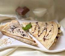 Блины с шоколадом и бананом