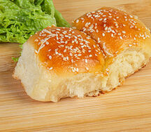 Булочка с чесноком