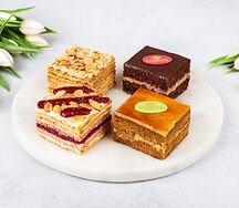 Малиновый, Прага, Наполеон, Медовая фантазия набор мини-тортов