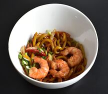 Wok с креветками