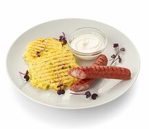 Хашбраун с говяжьими колбасками