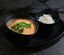 Том ям с морепродуктами