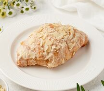 Миндальный круассан
