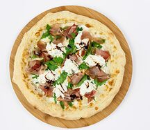 Пицца с пармской ветчиной