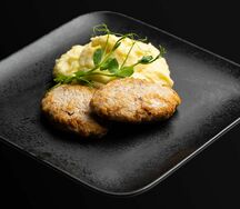Куриная котлета с картофельным пюре