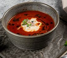 Томатный суп со страчаттелой 