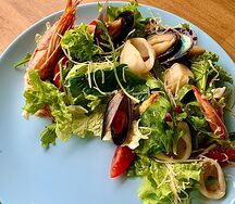 Салат с морепродуктами