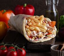 Гирос с курицей и беконом
