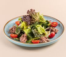 Салат с тунцом