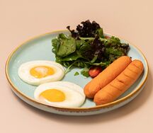 Яичница с сосисками