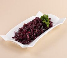 Свекольный с орехами