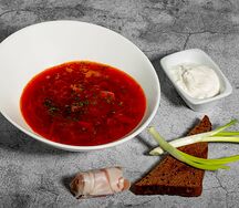 Борщ с бородинским хлебом