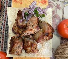 Шашлык из cвинoй шеи
