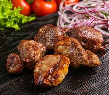 Шашлык cвинoй (шейка)