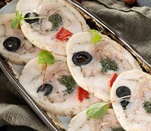 Куриный рулет по-домашнему