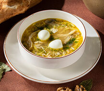 Домашний суп-лапша с курицей и грибами