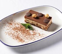 Шоколадно-ореховый торт с пралине из лесного ореха