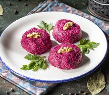 Пхали из свеклы и капусты