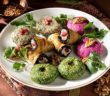 Ассорти пхали с рулетиками из обжаренных баклажанов