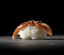 Суши угорь ( 2шт )