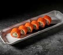 Ролл калифорния с камчатским крабом