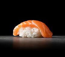 Суши лосось ( 2шт )
