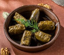 Долма из говядины и свинины