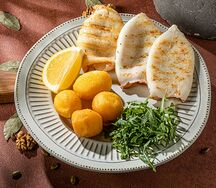 Кальмары на гриле с картофелем мини
