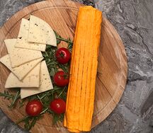 Шаурма с курицей и сыром в сырном лаваше