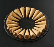 Мини-рожок фруктовый с карамелью