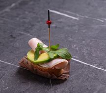 Рулетик Мясной с авокадо