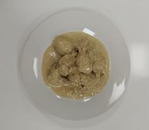 Бедро куриное в сметанном соусе с карри (во вторник)