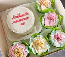 Бенто-торт Любимой мамочке и цветы из зефира