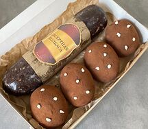 Шоколадная колбаса и пирожное картошка 