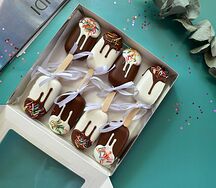 Ассорти чизкейков на палочке в белом и темном шоколаде Мороженки