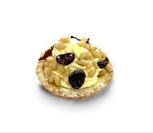 Пирожное-корзинка с кедровым орехом и клюквой Kuzina