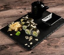 Ролл с огурцом