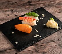 Суши с креветкой