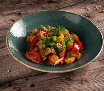 Сладкие помидоры с баклажанами