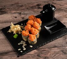 Ролл тартар лосось