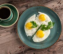 Яичница из трёх яиц