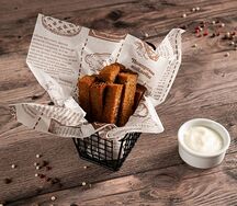 Гренки чесночные