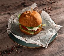 Чикен бургер халяль с картофелем