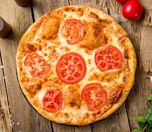 Пицца овощная с грибами