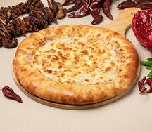 Хачапури с мясной и сырной начинкой