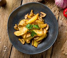 Картофель жареный с грибами